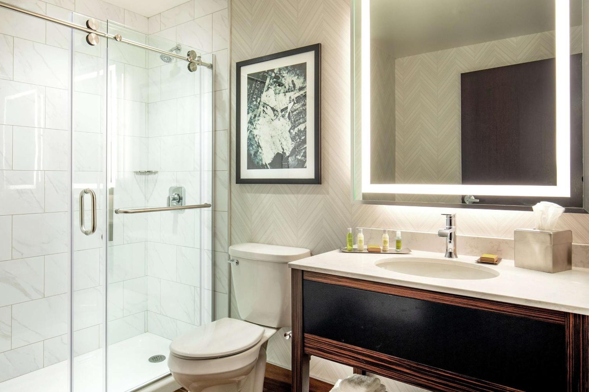 Doubletree By Hilton Youngstown Downtown Экстерьер фото