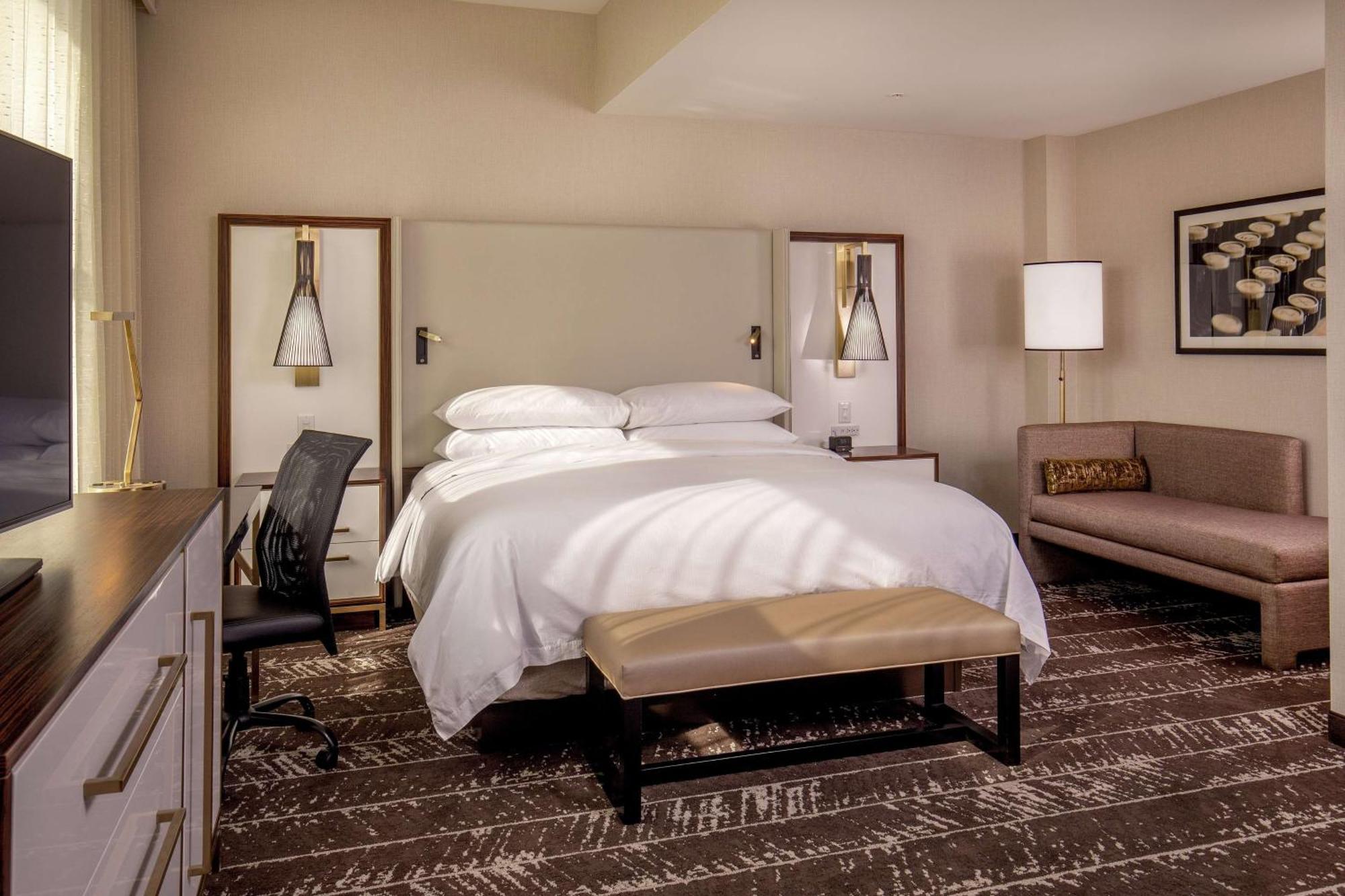 Doubletree By Hilton Youngstown Downtown Экстерьер фото